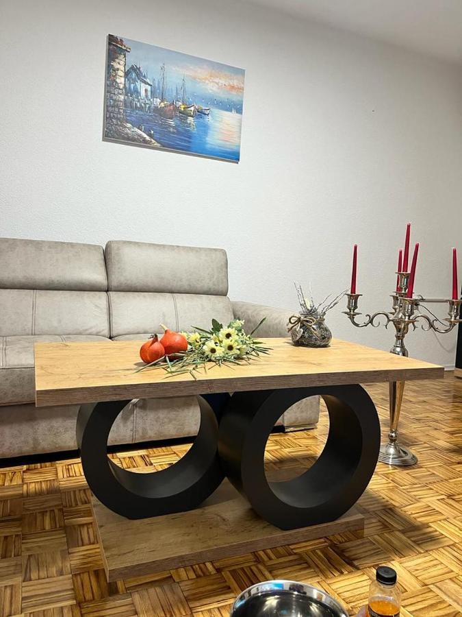 Stan Na Dan Kozarska Dubica Διαμέρισμα Bosanska Dubica Εξωτερικό φωτογραφία